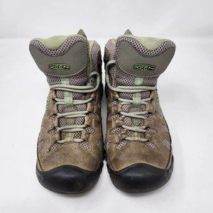 Keen WIDE 8.5 Leather Boots. Very good condition - discolored from rain/weather.